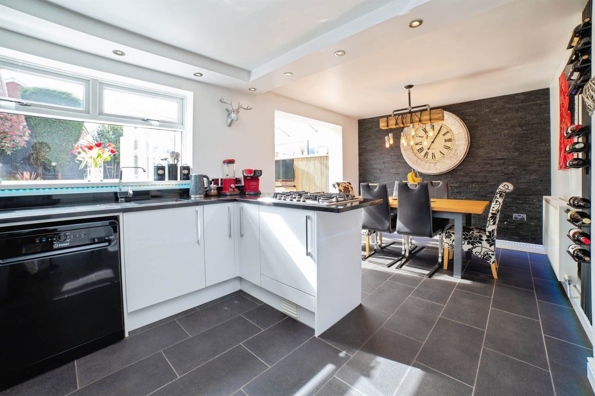 Property at Halstead Close, Forest Town, Mansfield