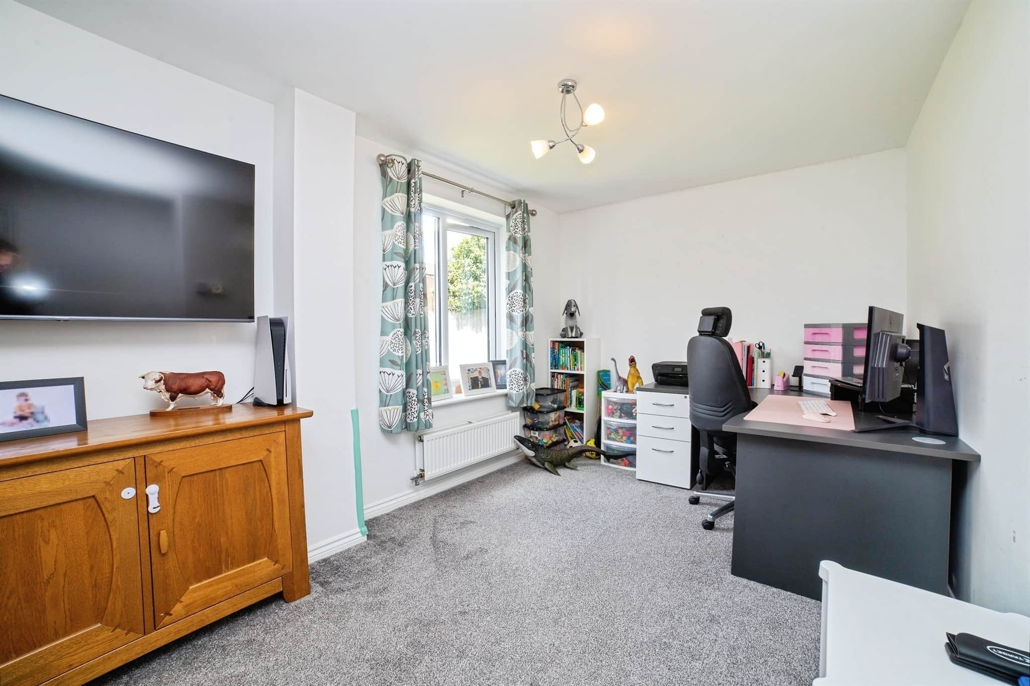 Property at Woodlark Close, Rainworth, Mansfield