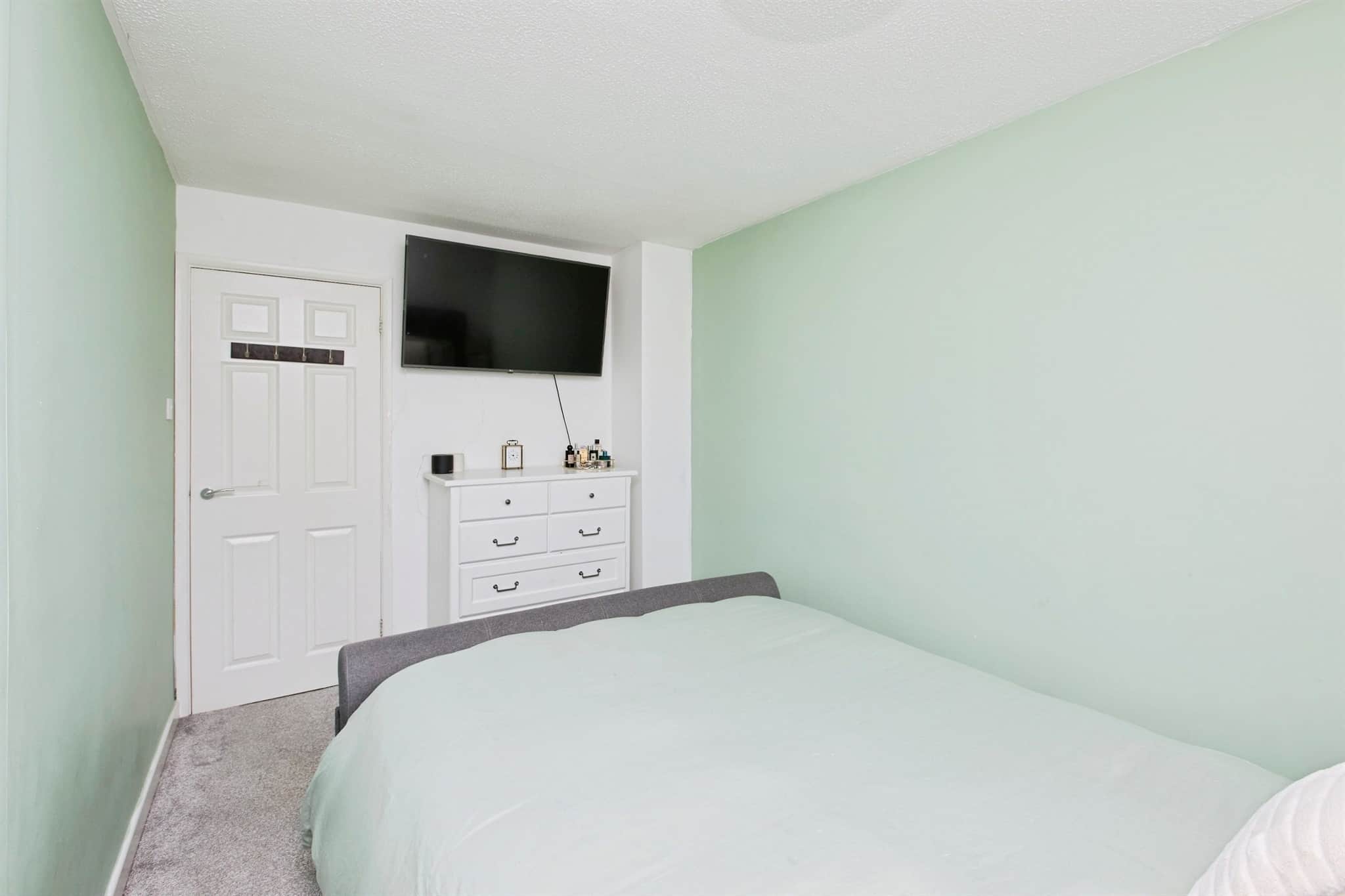 Property at Finch Close, Woodville, SWADLINCOTE