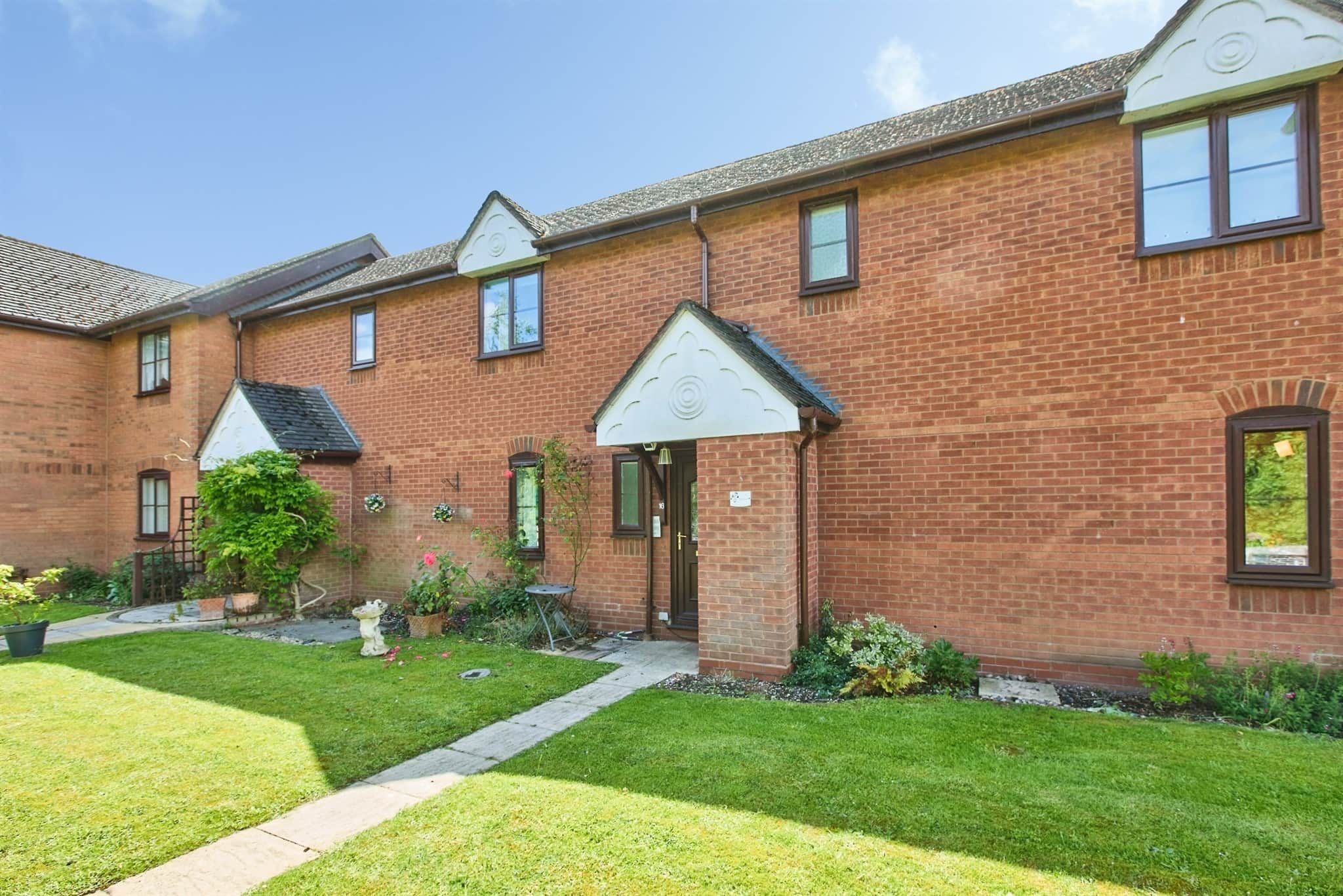 Property at Derwent Close, Burton-On-Trent