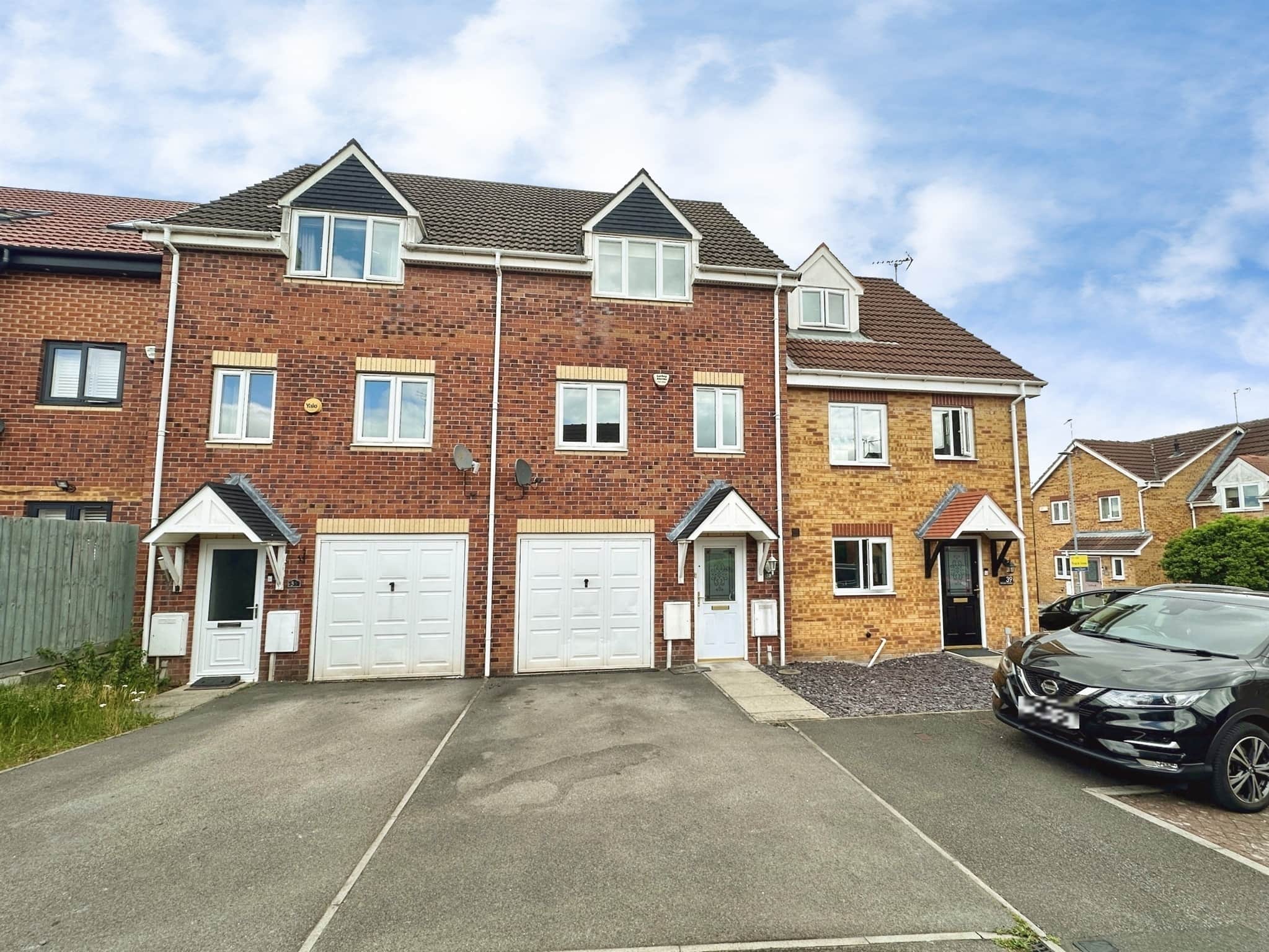 Property at Dewberry Gardens, Forest Town, Mansfield