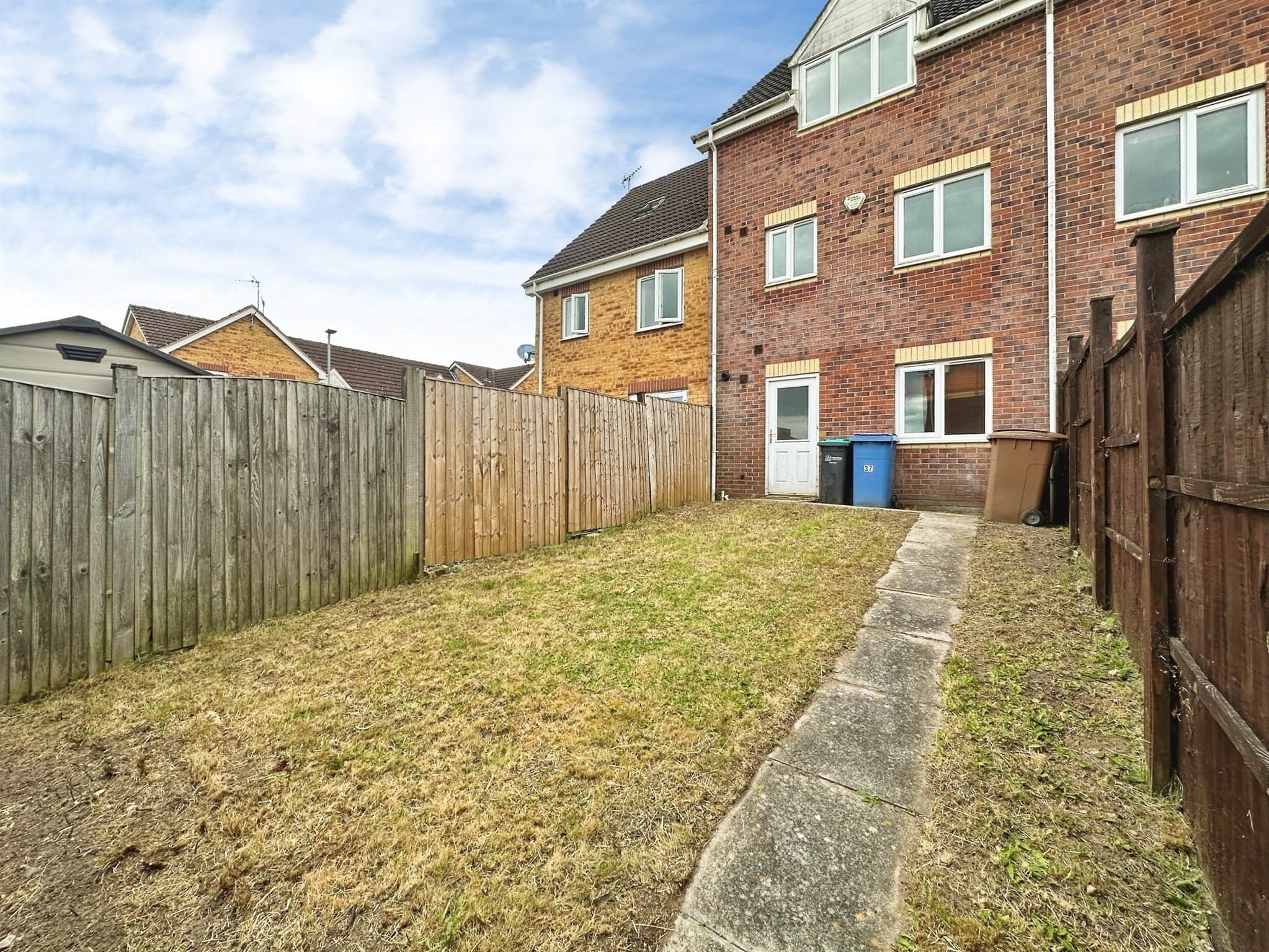 Property at Dewberry Gardens, Forest Town, Mansfield
