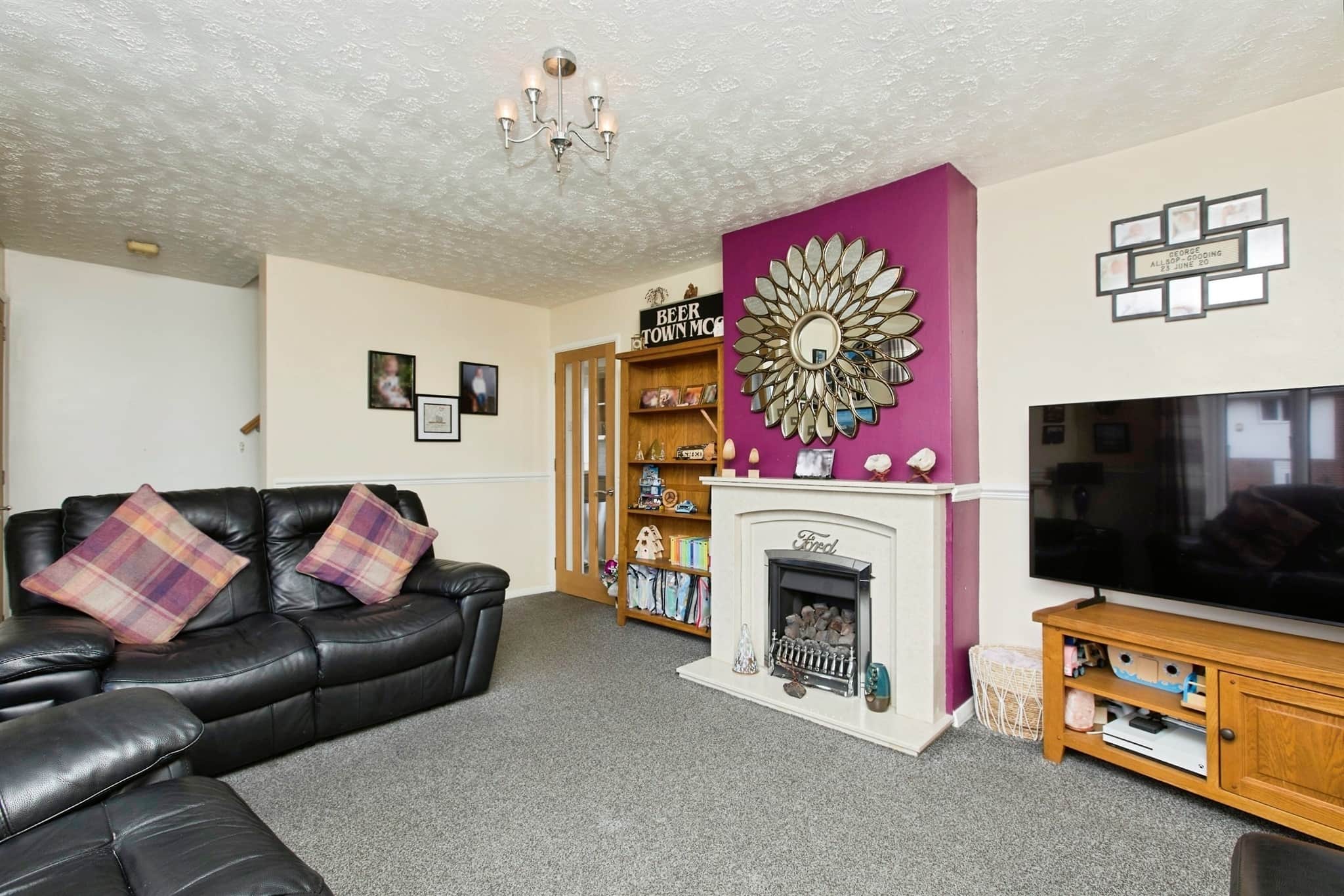 Property at Farm Close, Burton-On-Trent
