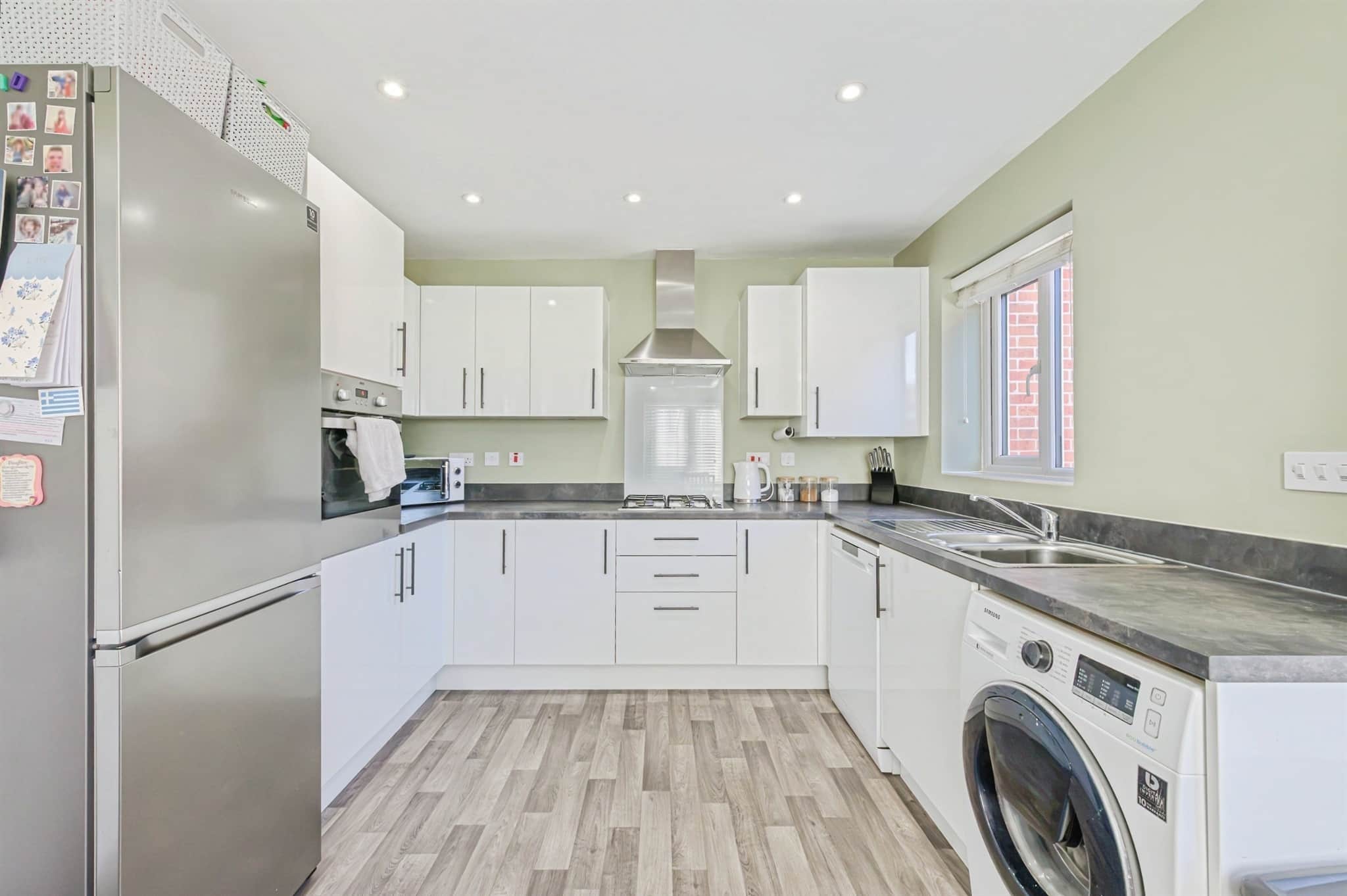 Property at Meadow Way, Tamworth