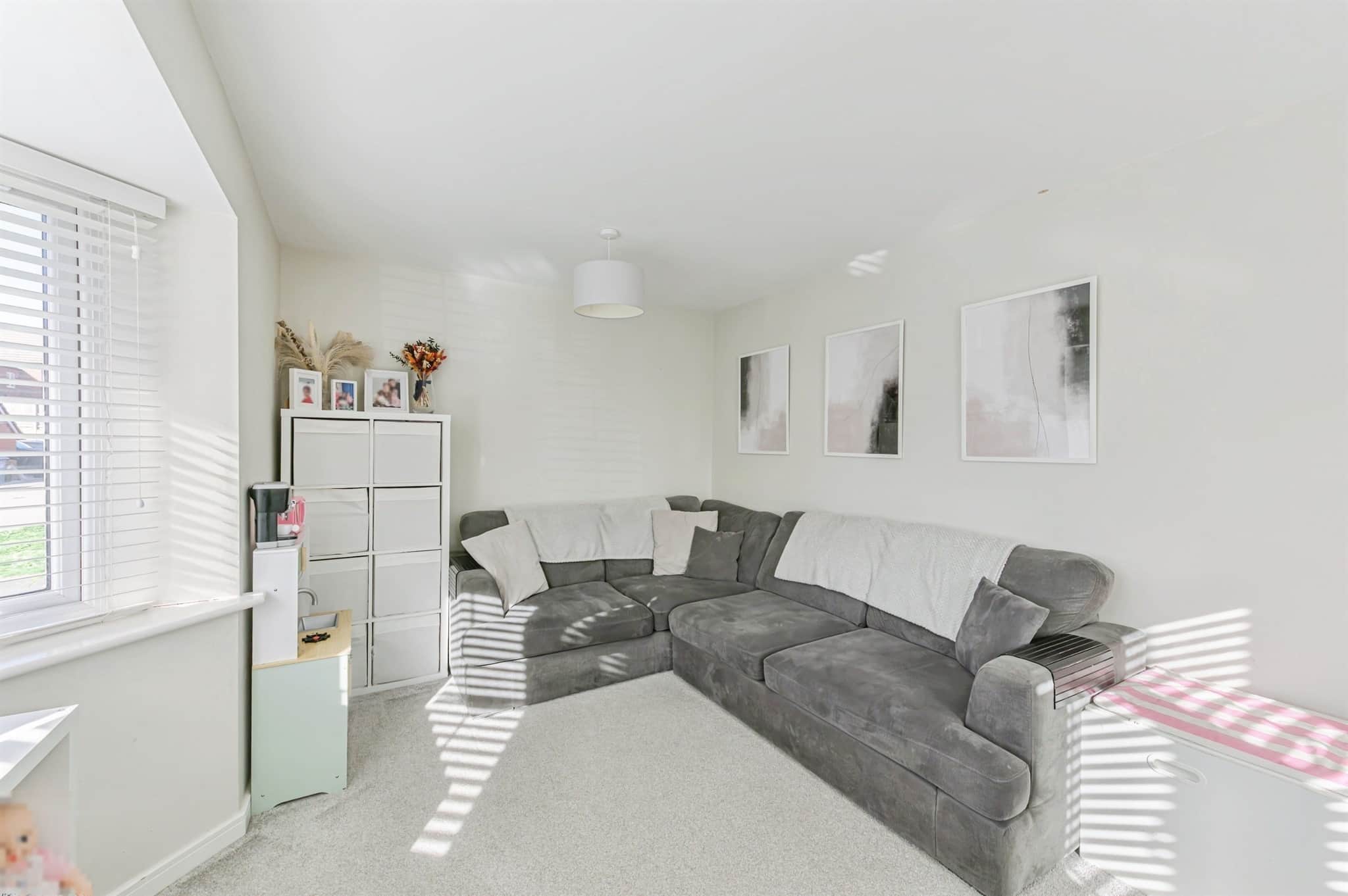 Property at Meadow Way, Tamworth