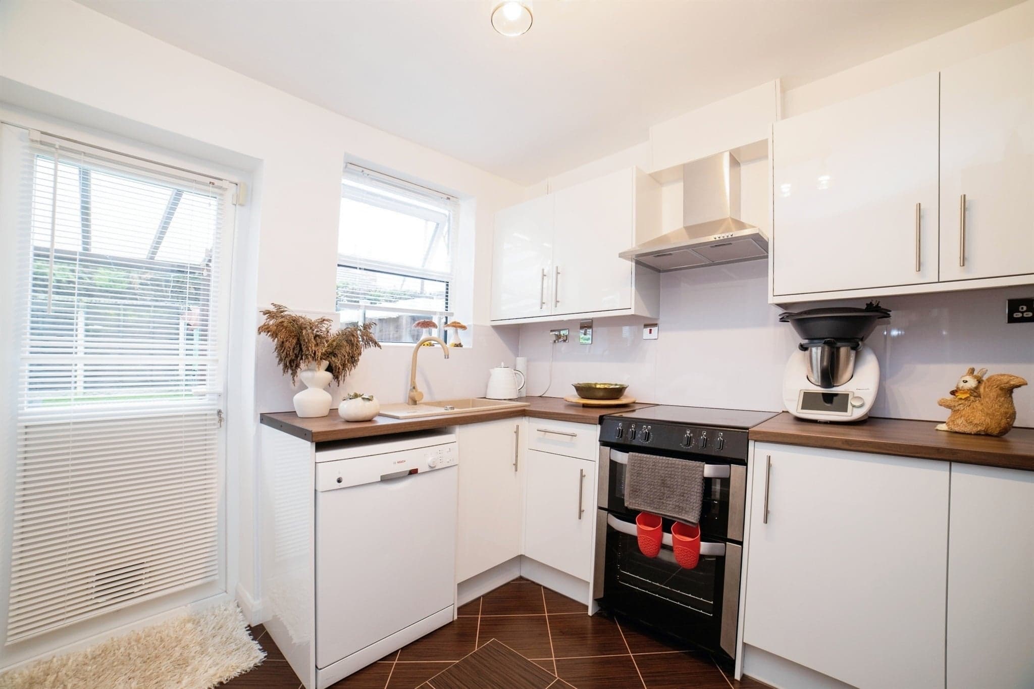 Property at Alcock Avenue, MANSFIELD