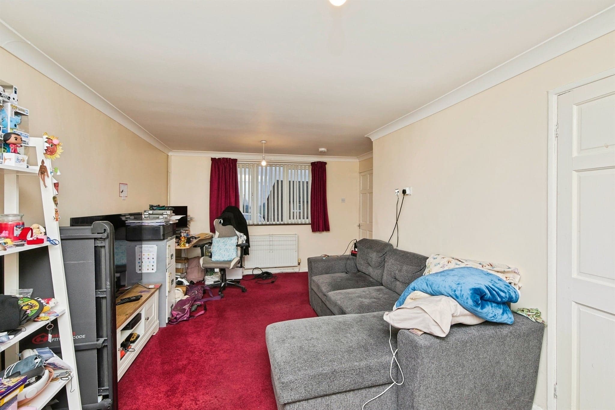 Property at Dunedin Crescent, Burton-On-Trent