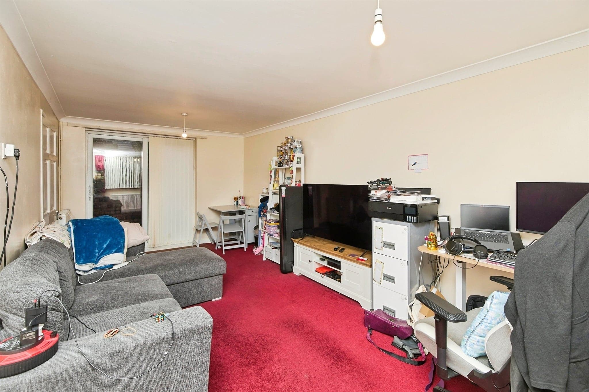 Property at Dunedin Crescent, Burton-On-Trent