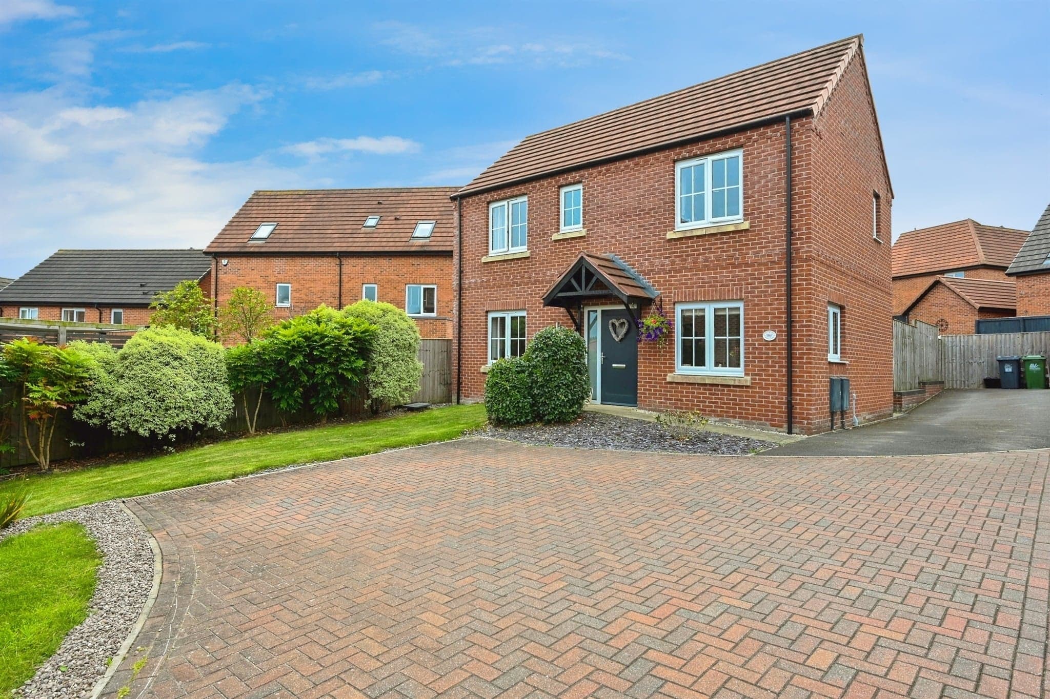 Property at Highfields Close, Alfreton