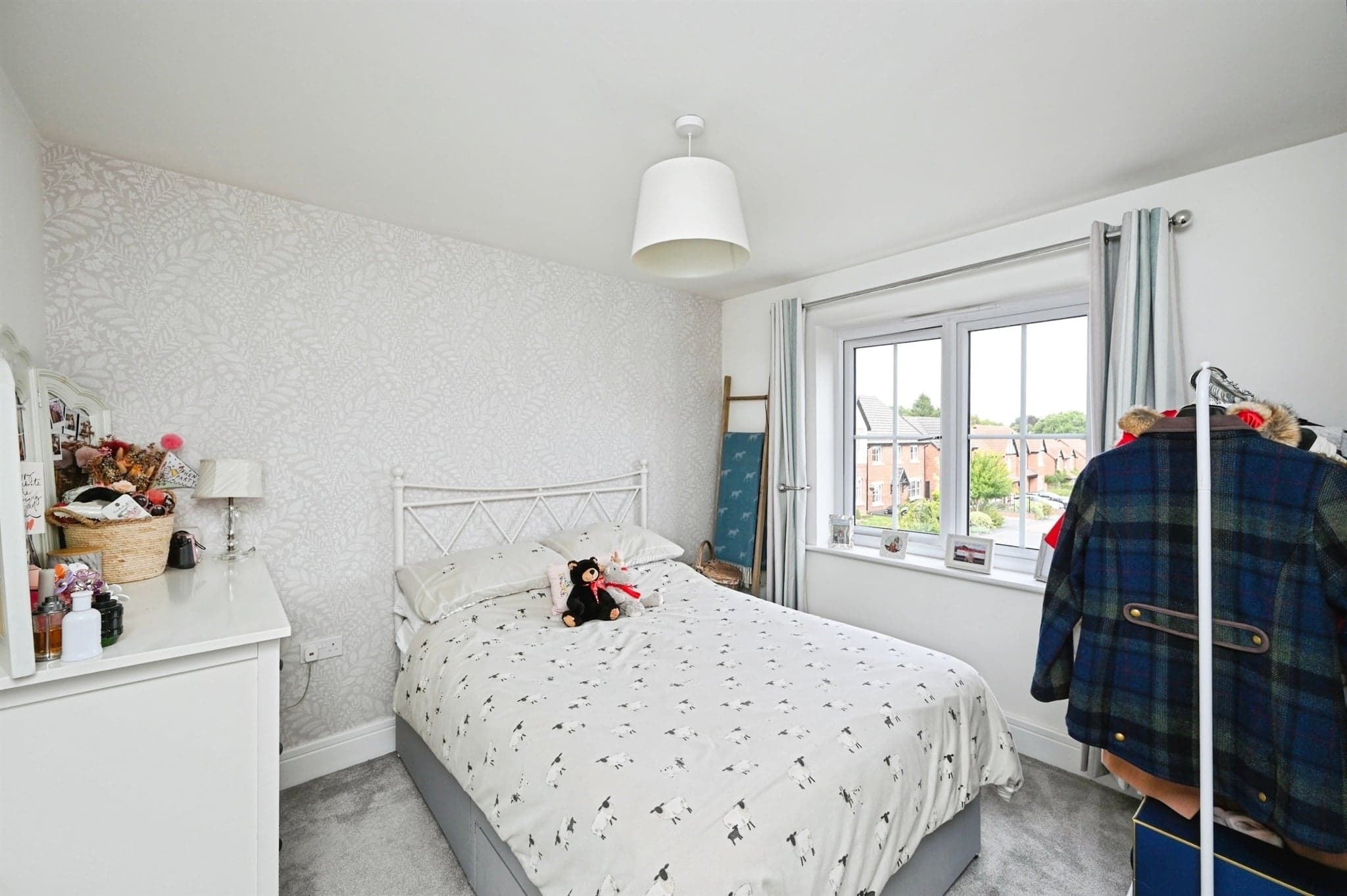 Property at Highfields Close, Alfreton