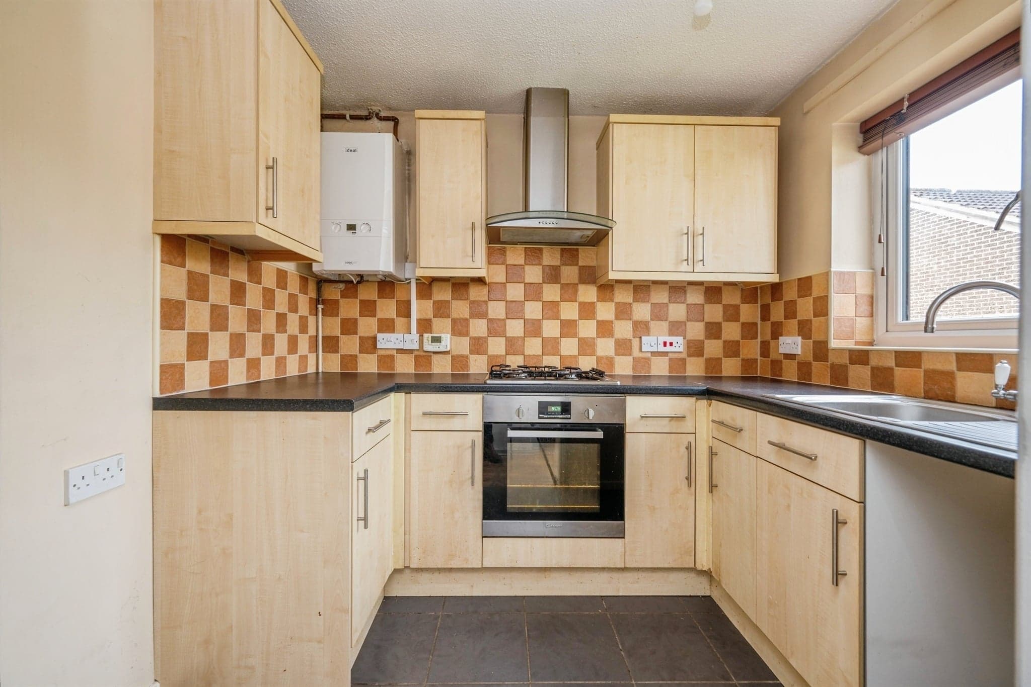 Property at Castlecraig Court, Sinfin, Derby