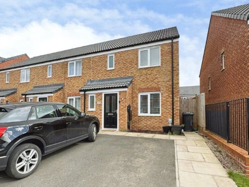 Property at Hewer Close, Eastwood, Nottingham