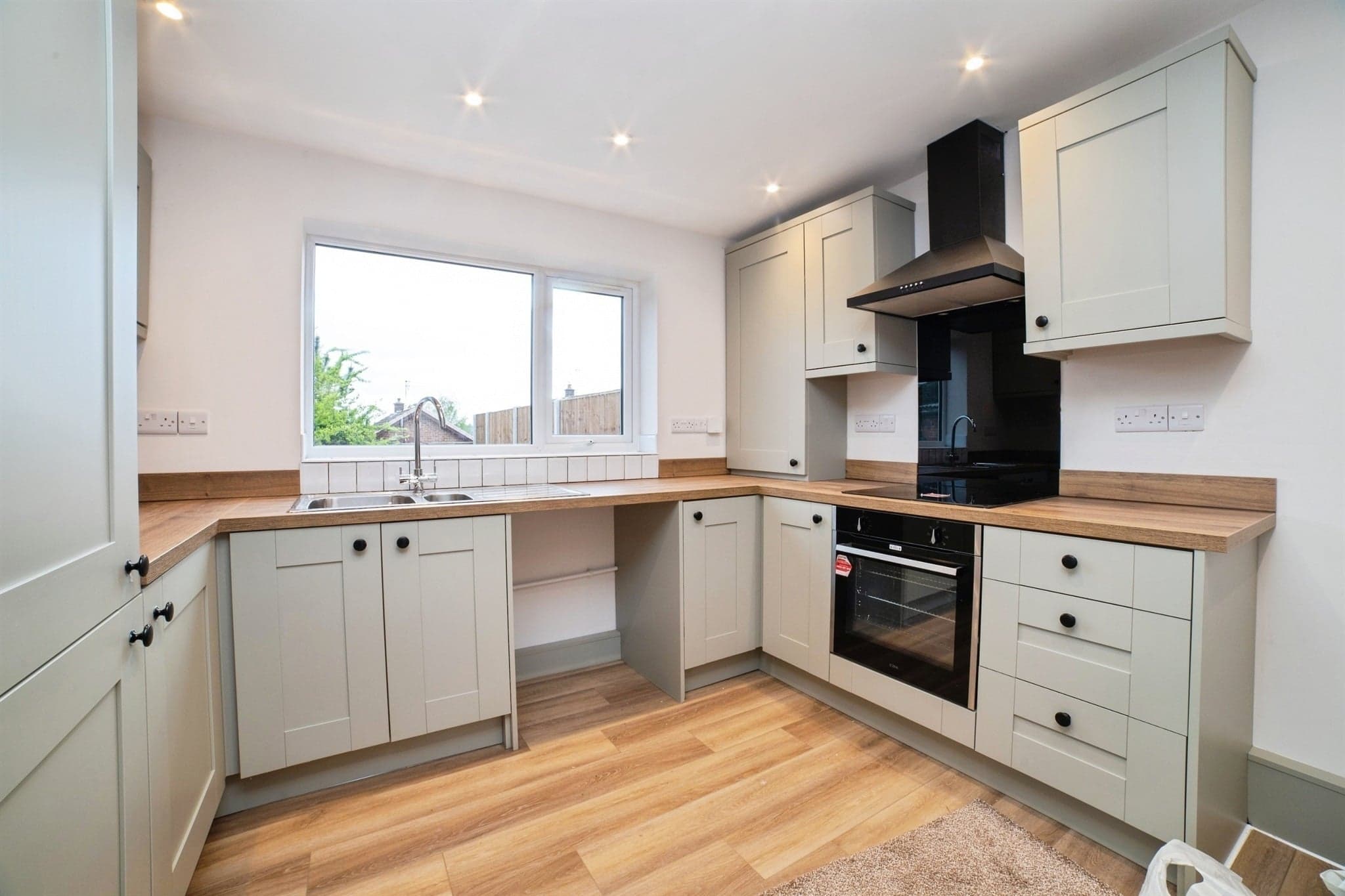 Property at Lynncroft, Eastwood, NOTTINGHAM