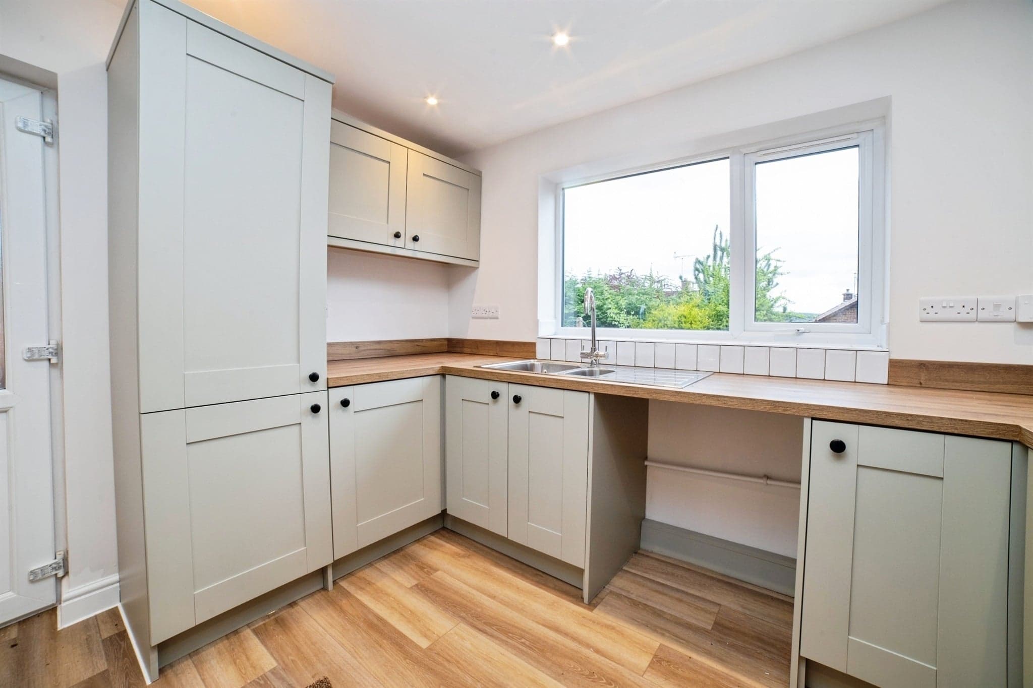 Property at Lynncroft, Eastwood, NOTTINGHAM