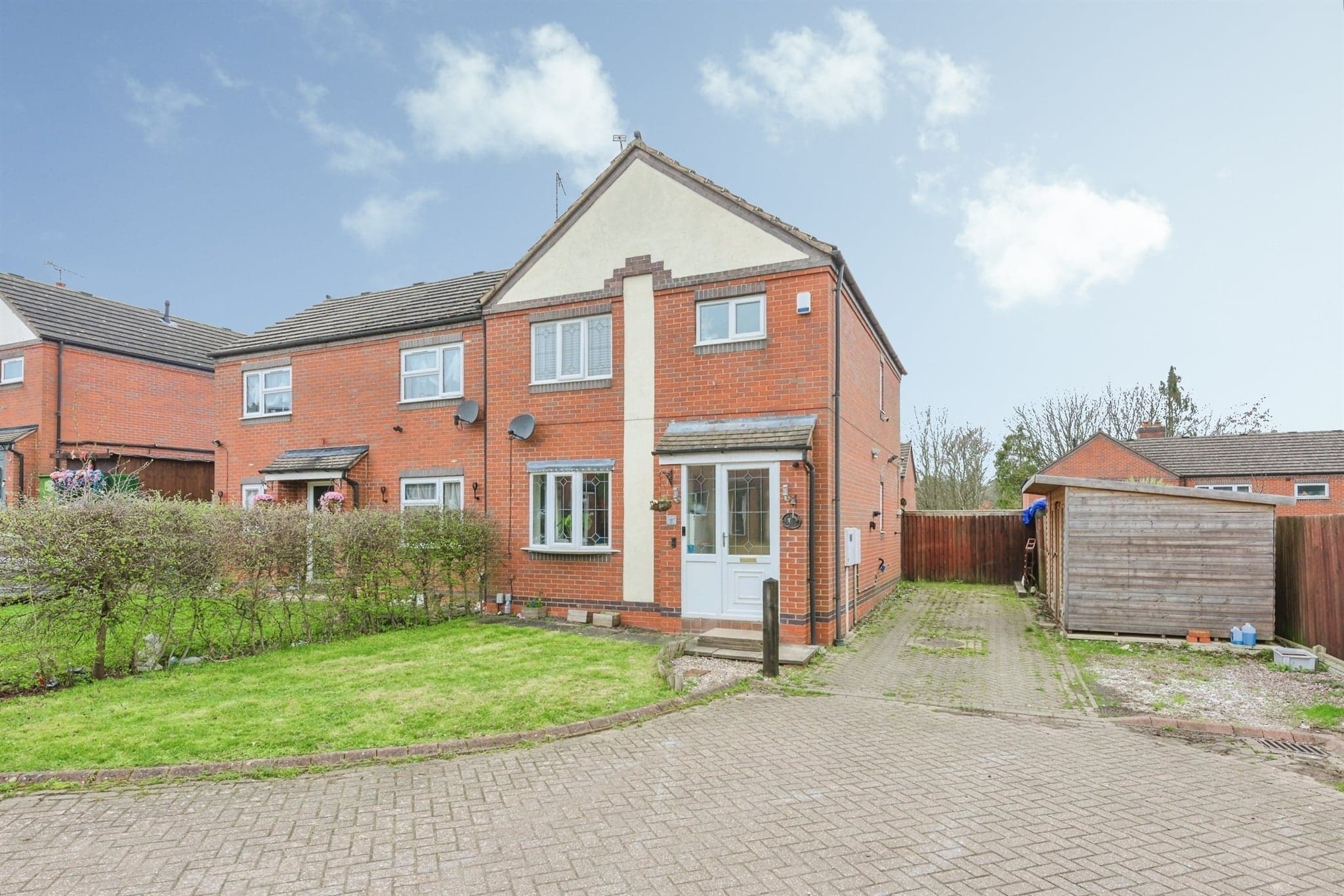 Property at Glovers Close, Atherstone