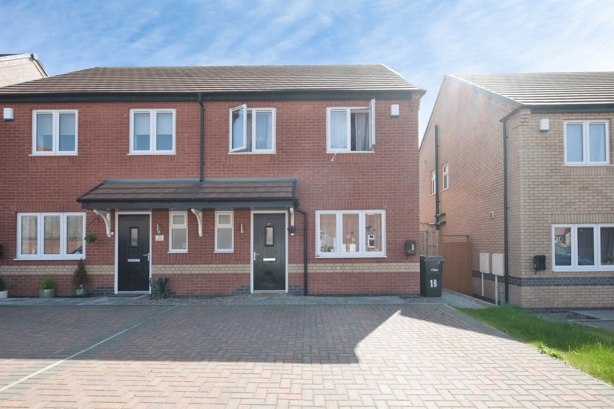 Property at South Lake Close, Bestwood Village, Nottingham