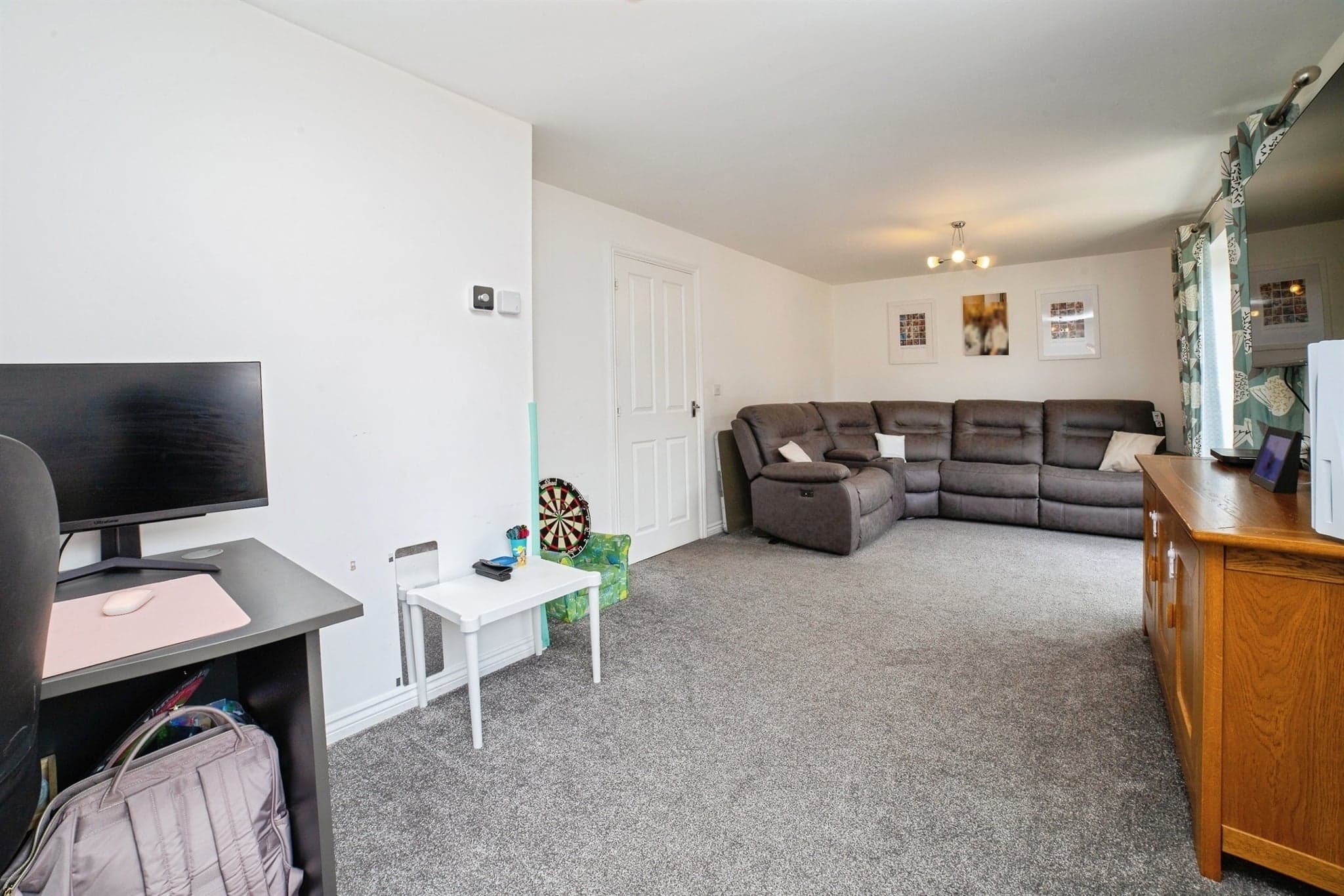 Property at Woodlark Close, Rainworth, Mansfield