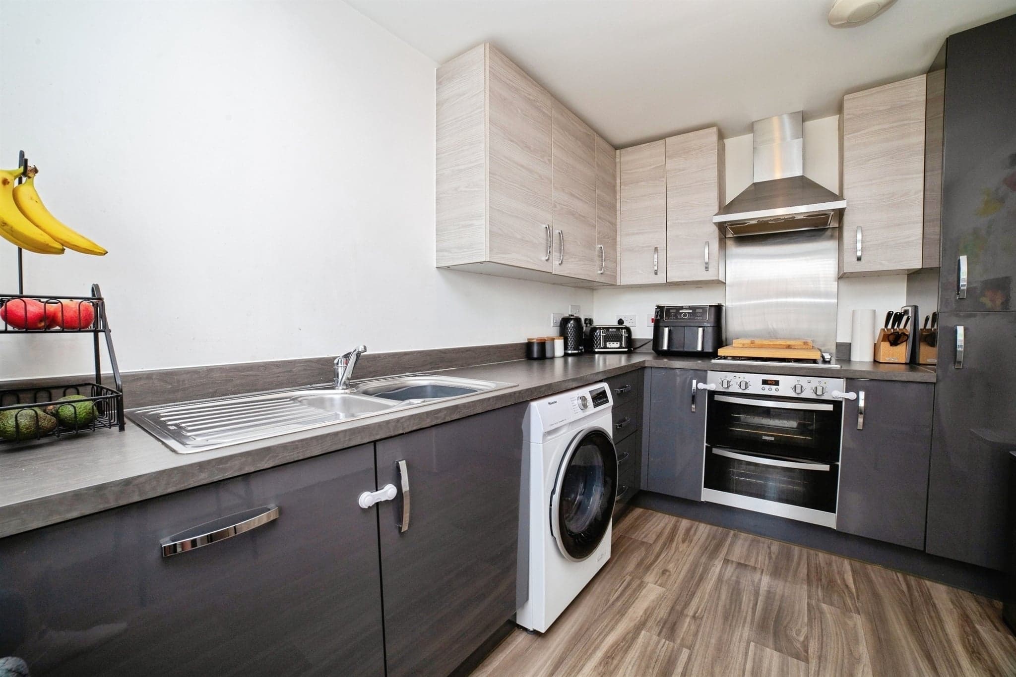 Property at Woodlark Close, Rainworth, Mansfield