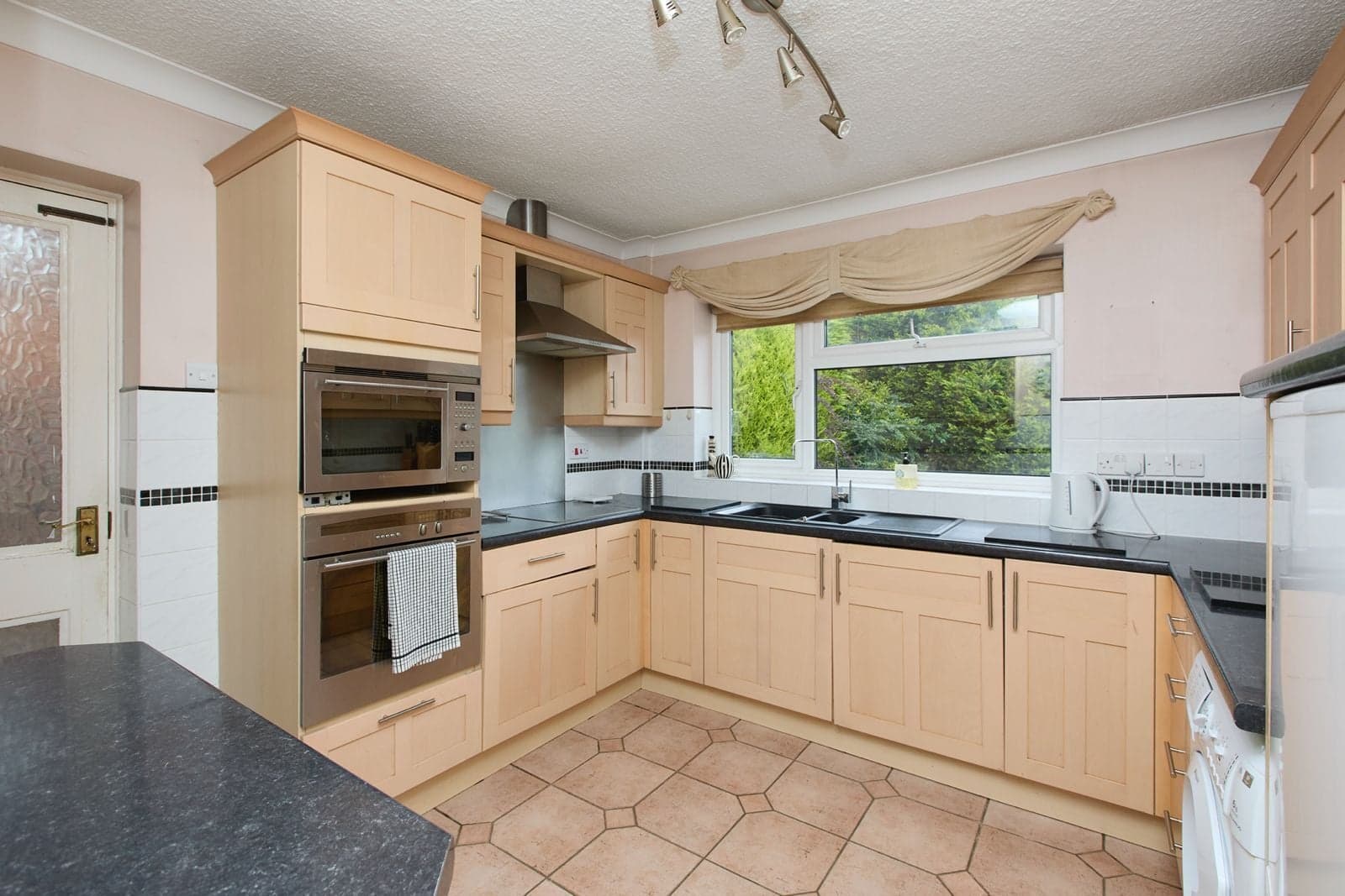 Property at Longbow Close, Stretton, Burton-On-Trent