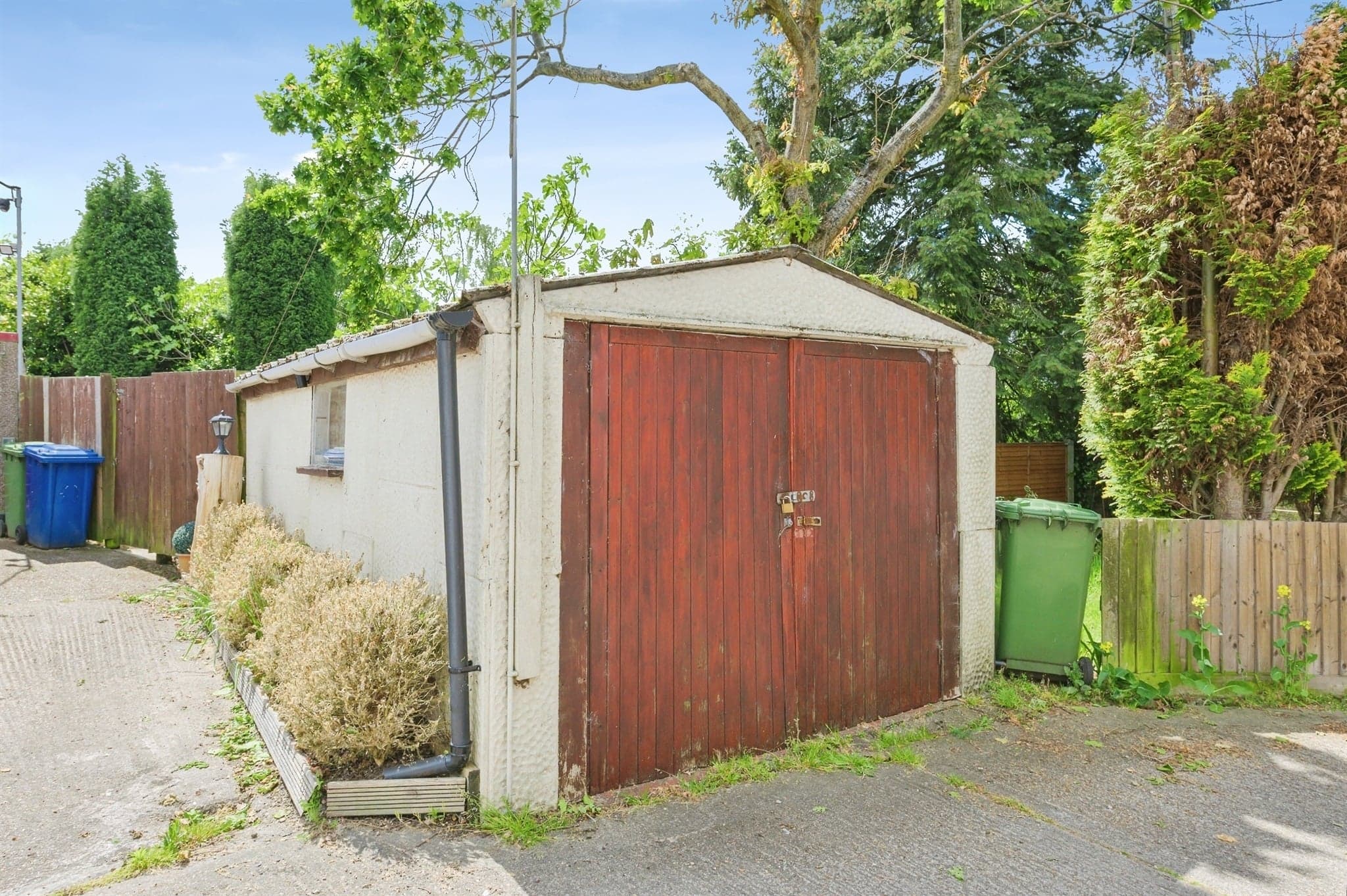 Property at Hedging Lane, Wilnecote, Tamworth