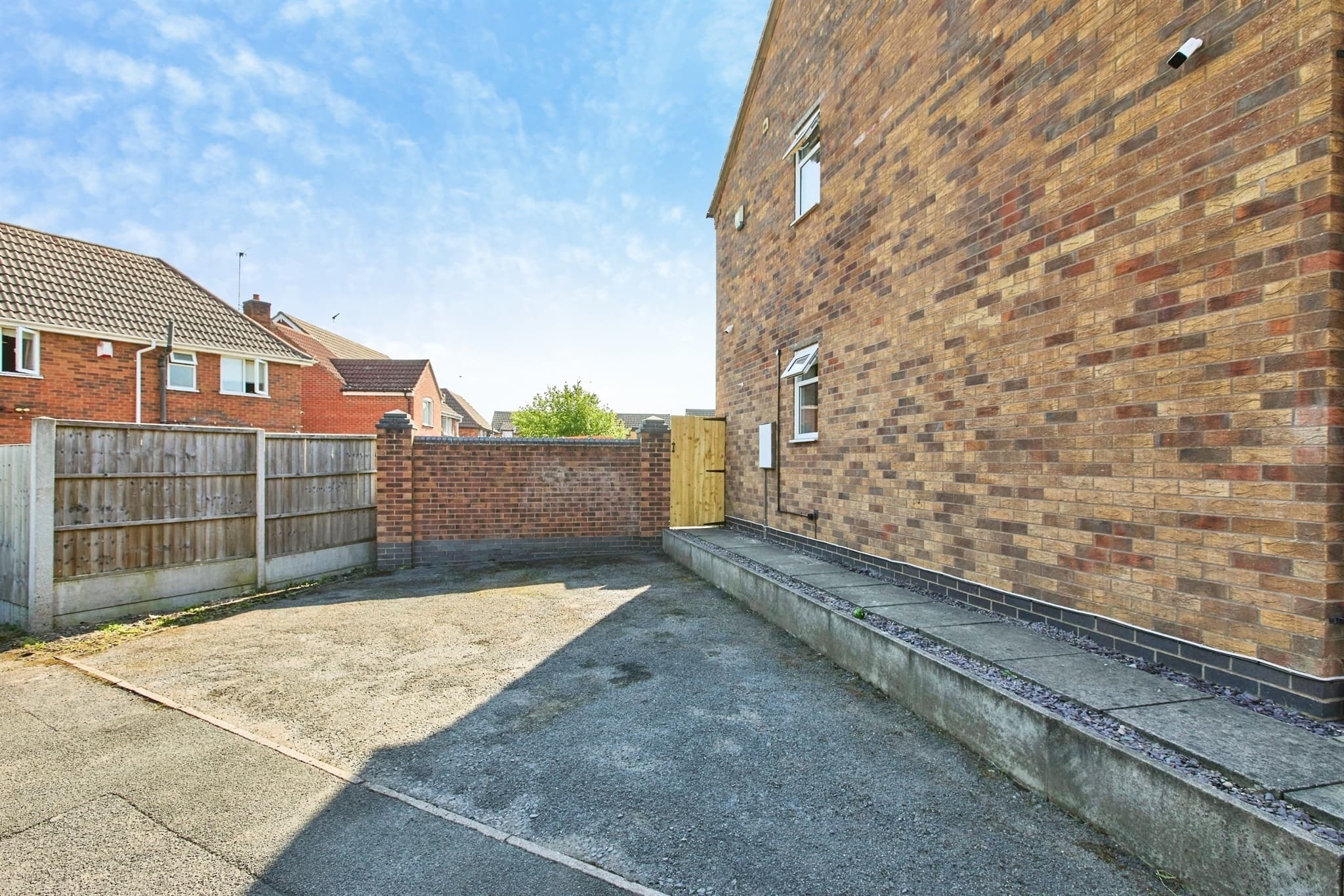 Property at Finch Close, Woodville, SWADLINCOTE