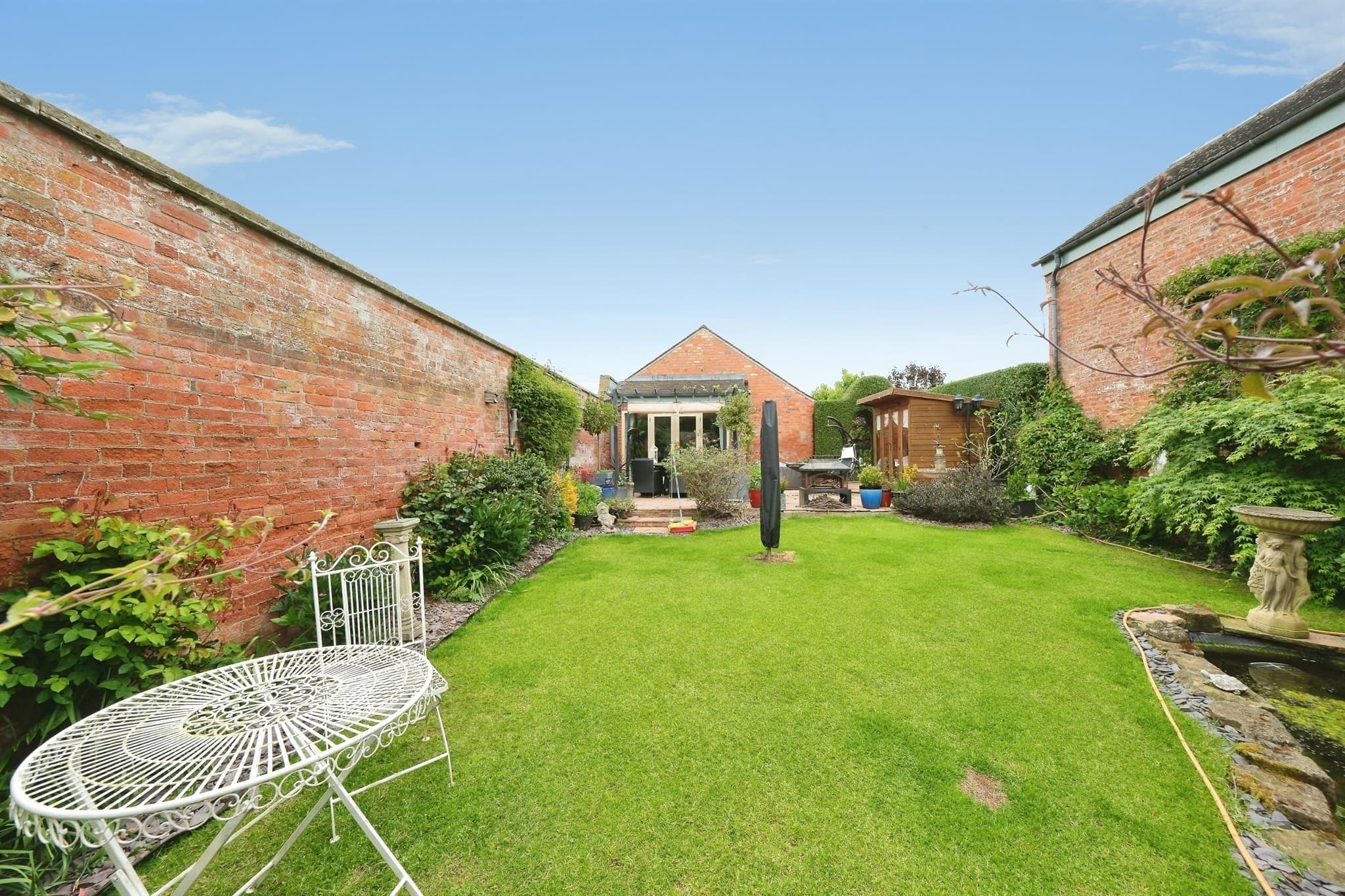 Property at Home Farm Courtyard, Castle Donington, Derby